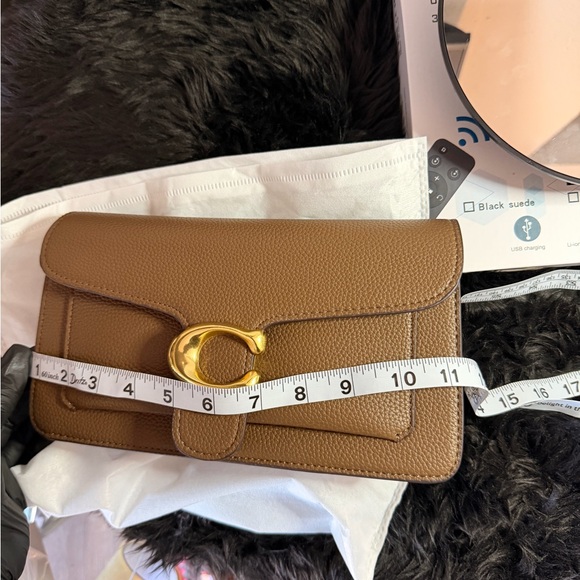 Coach Brown Leather Shoulder Bag with Gold Accents - Picture 5 of 14